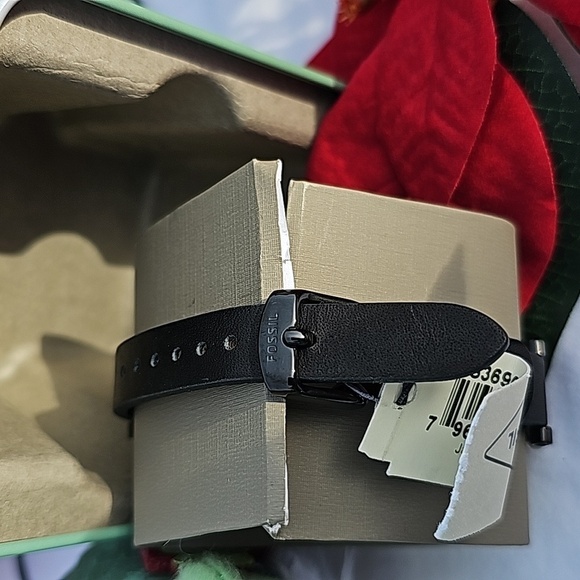 FOSSIL GOLD n DIAMOND BLACK LEATHER BAND FOSSIL WATCH 38mm - Picture 4 of 4